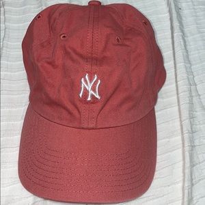 Yankees Hat (coral)